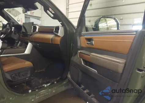 2023 Toyota Tundra Hybrid 1794 Edition из США, поврежденный, VIN 5TFMC5DB9PX029905